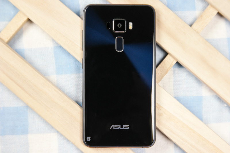 全面進化的 ZenFone 3 開箱，萬元以下最強機種現身！