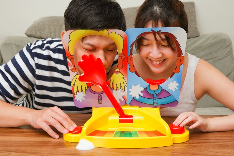 雙人奶油砸派機，開 Party、聚會必備！玩起來真的超 High