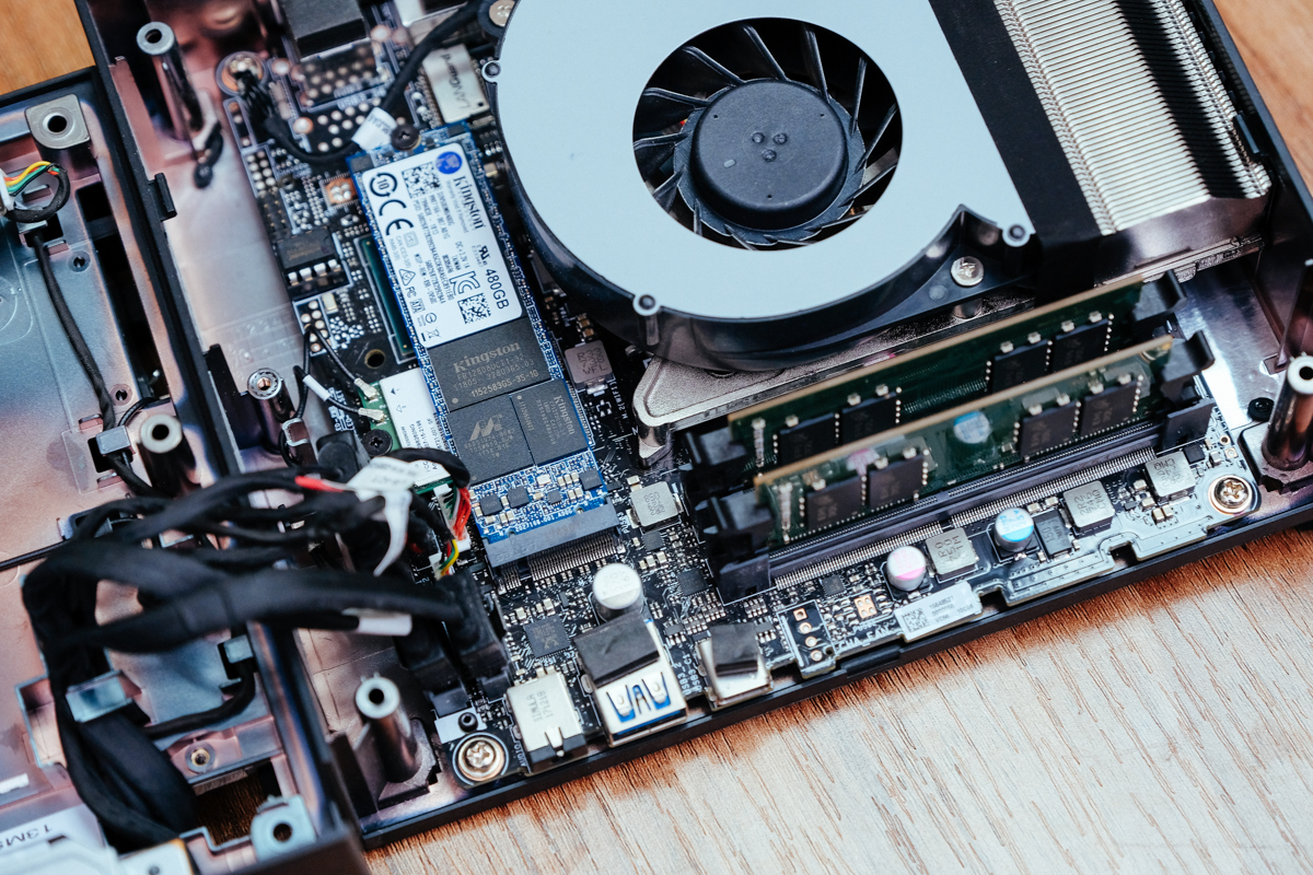 將我的迷你電腦微升級記錄，Kingston m.2 SATA SSD 固態硬碟 &amp; DDR4 2400MHz 記憶體