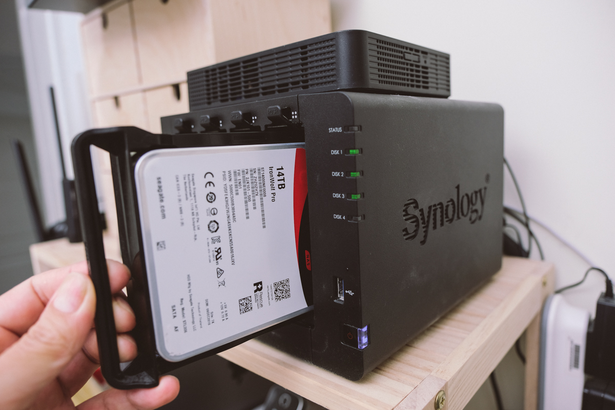 Synology NAS 升級硬碟容量無痛上手，一次攻頂 SEAGATE IronWolf Pro 14TB * 4 顆