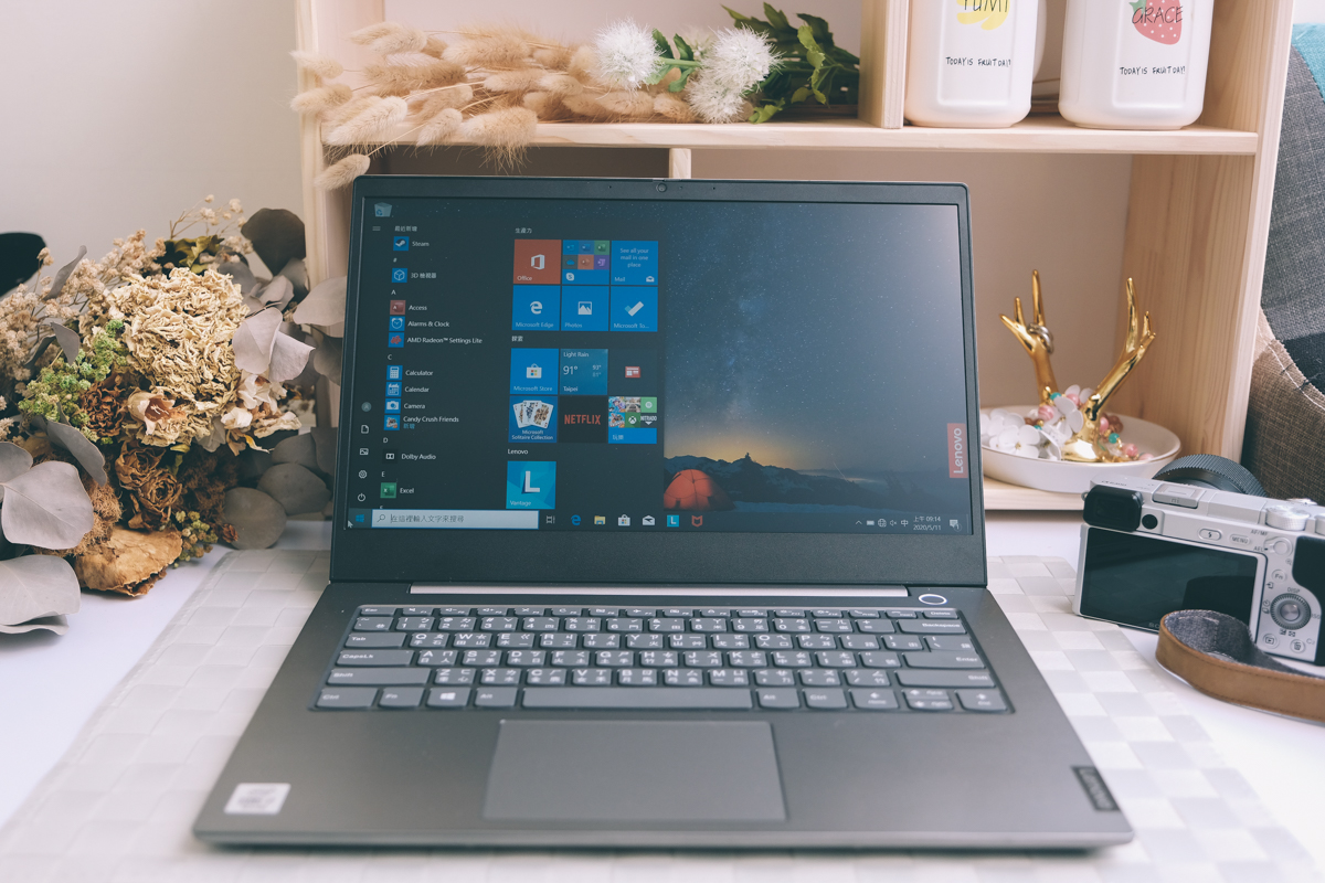 Lenovo ThinkBook 14 筆電型電腦開箱，集「貼心」之大成，既好看又實用