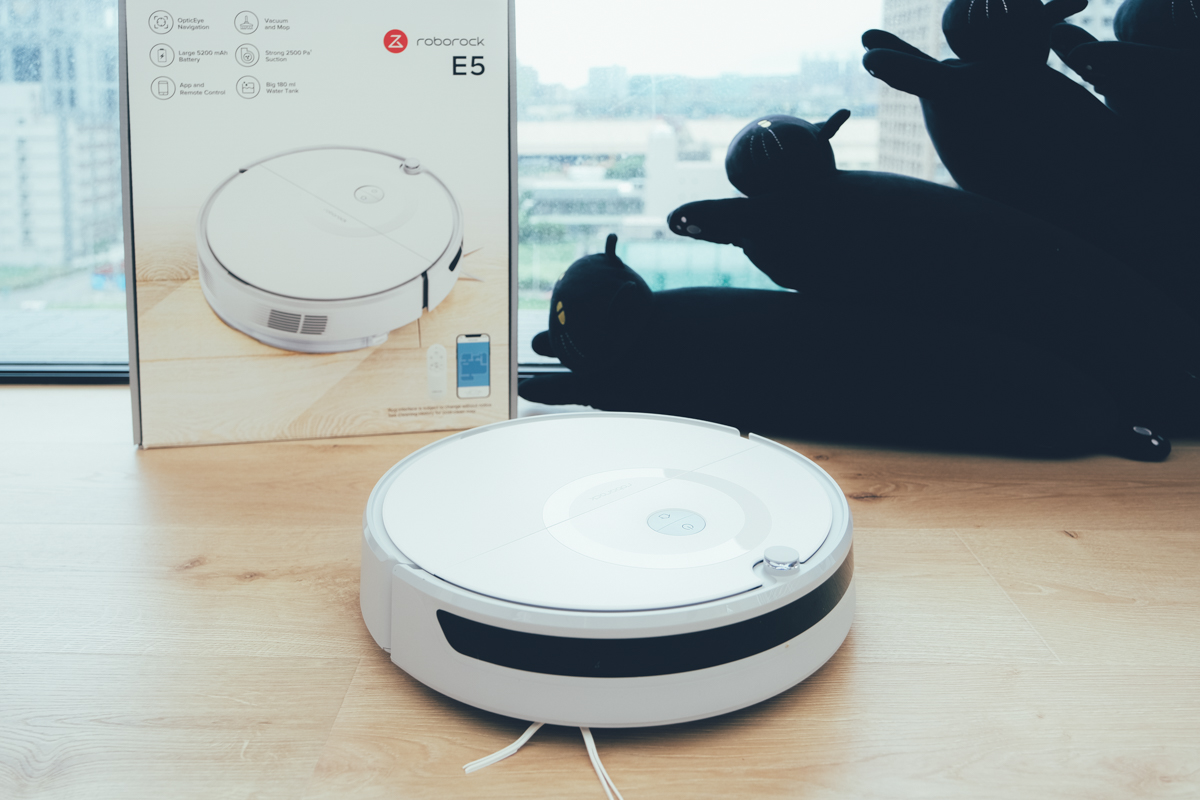 Roborock 石頭掃地機器人 E5 開箱，規格再升級，平價掃地機最佳選擇