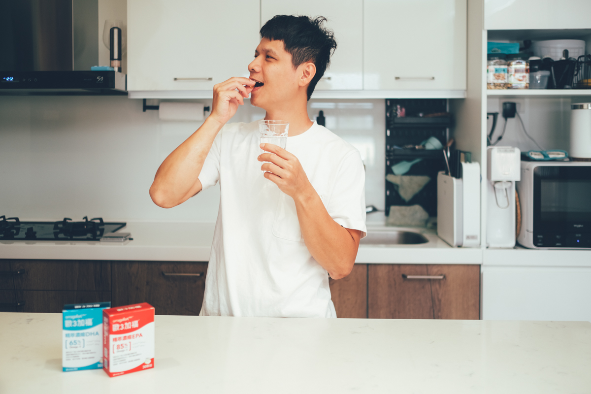 挑選魚油只看濃度嗎？「歐 3 加福精萃濃縮魚油」專利分離 DHA 及 EPA，讓你吃的更精準！
