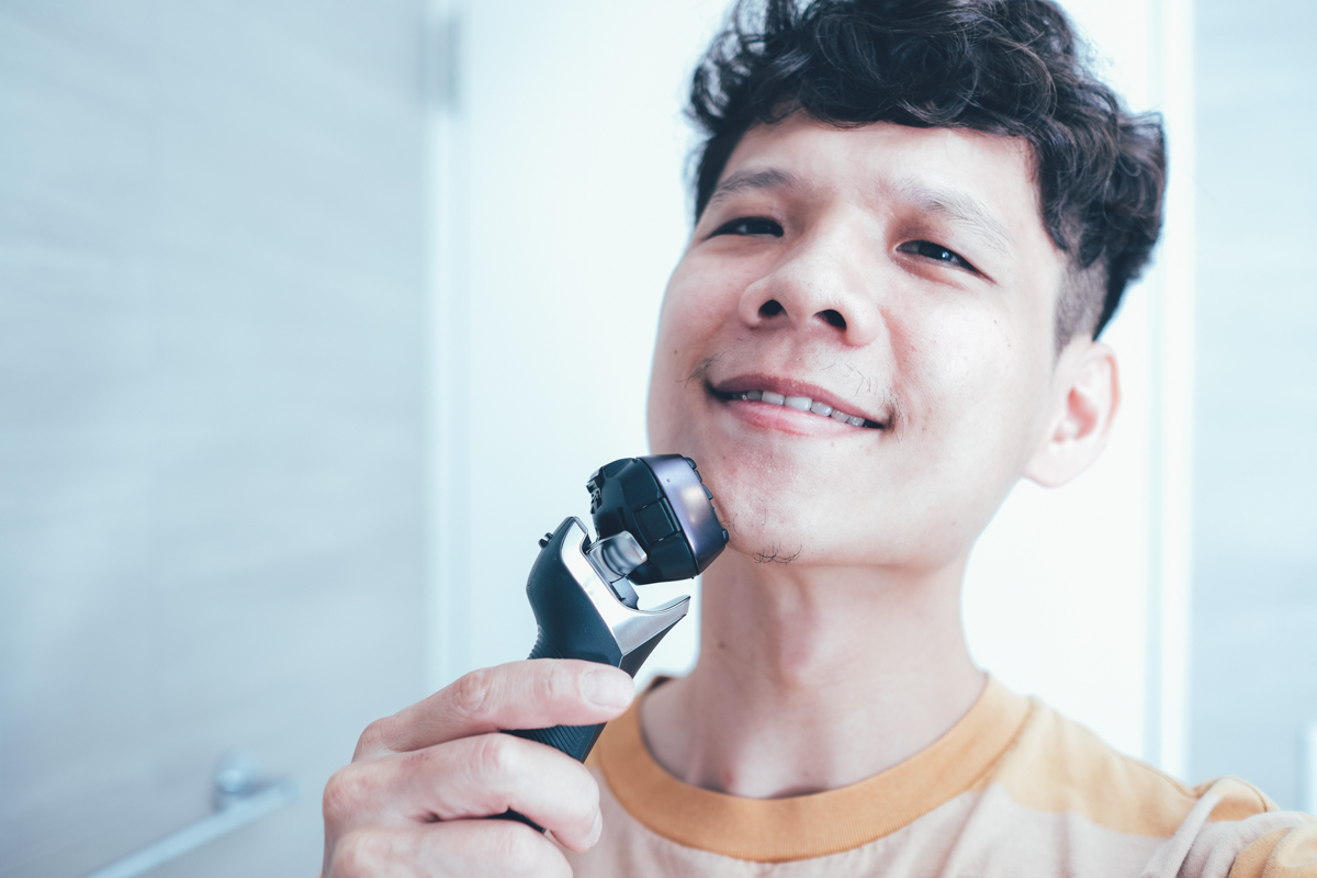 Panasonic 新 6 枚刃系統電鬍刀（ES-LS9AX）開箱，5D 浮動刀頭、全機可水洗