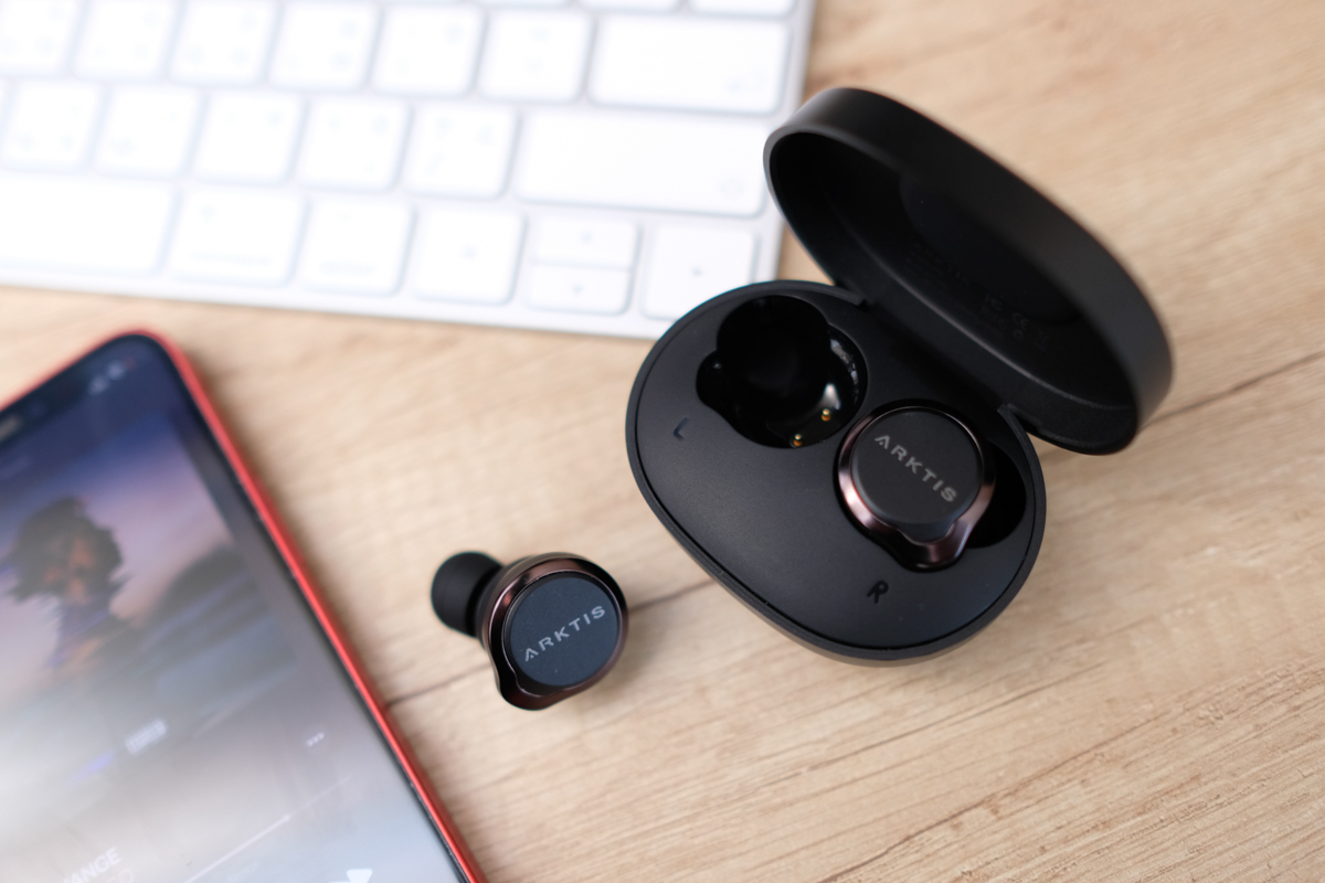 Arktis One 真無線主動降噪耳機開箱，三千有找、同價位最高規格對待